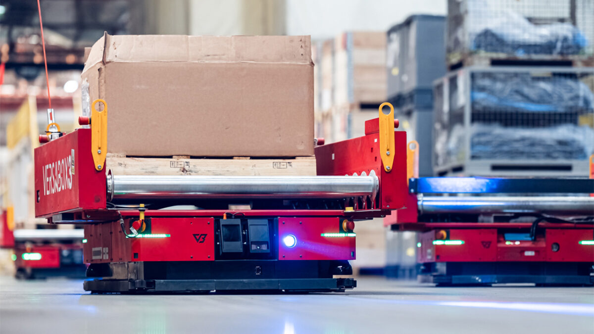 roboty AMR podczas pracy